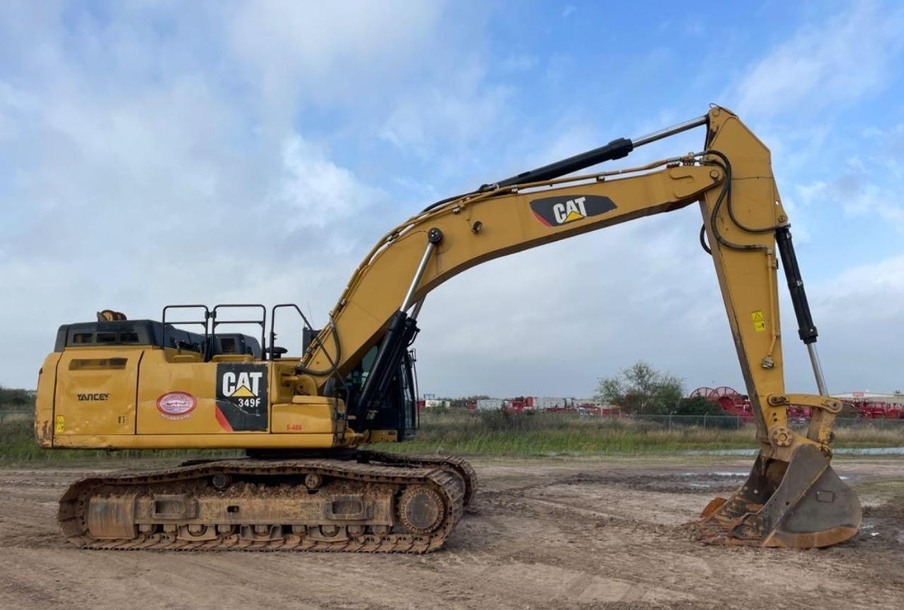 Cat 903D CAB Excavator