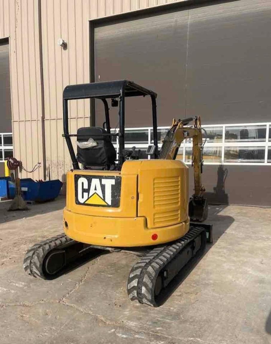 Cat 30350 CR Excavator