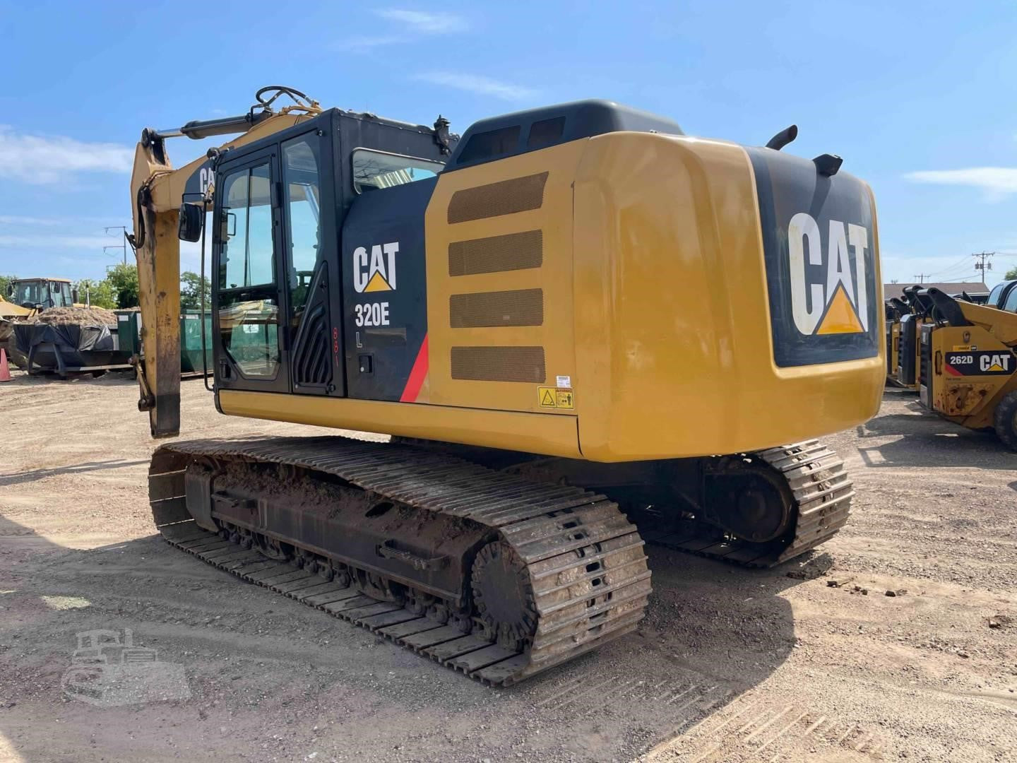 Caterpillar 320EL Excavator