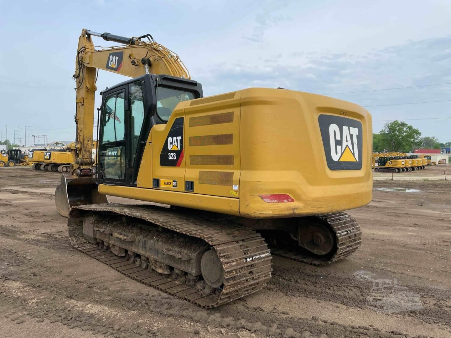 Caterpillar 323 Excavator