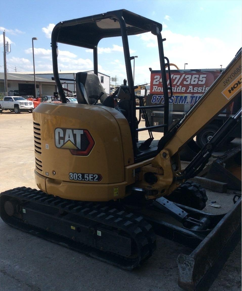 Cat 30350 CR Excavator