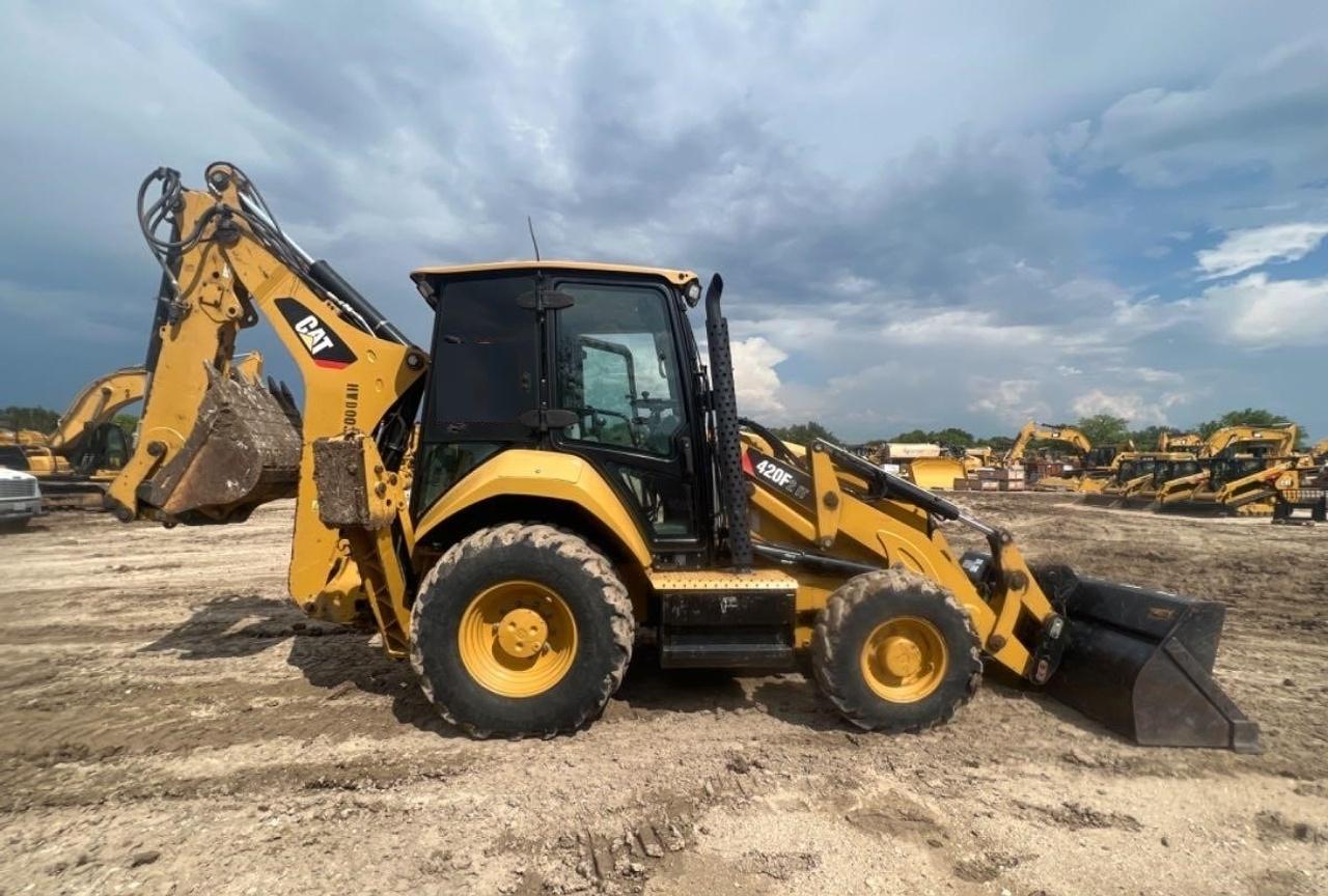 Cat 302.7DCR Excavator