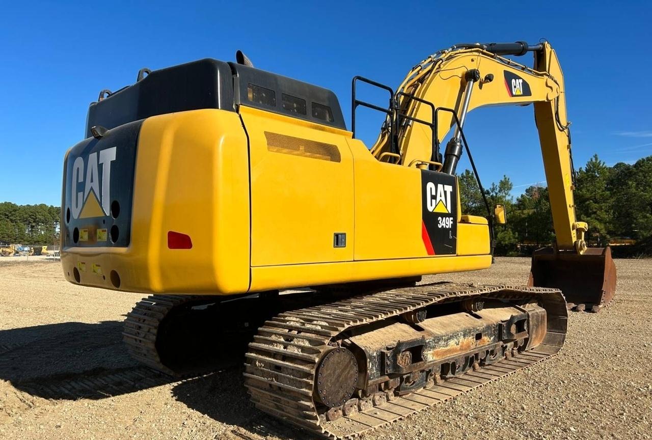 Cat 30350 CR Excavator