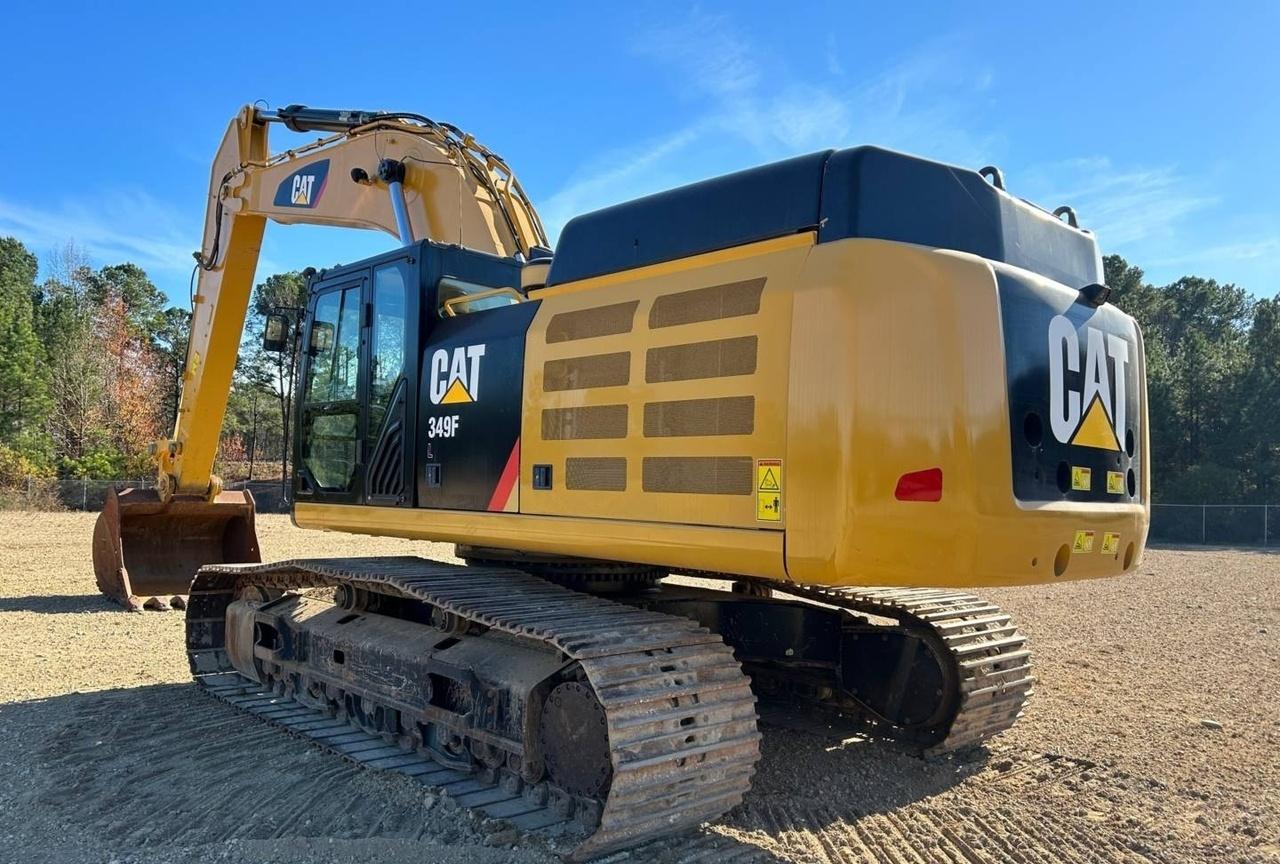 Cat 30350 CR Excavator