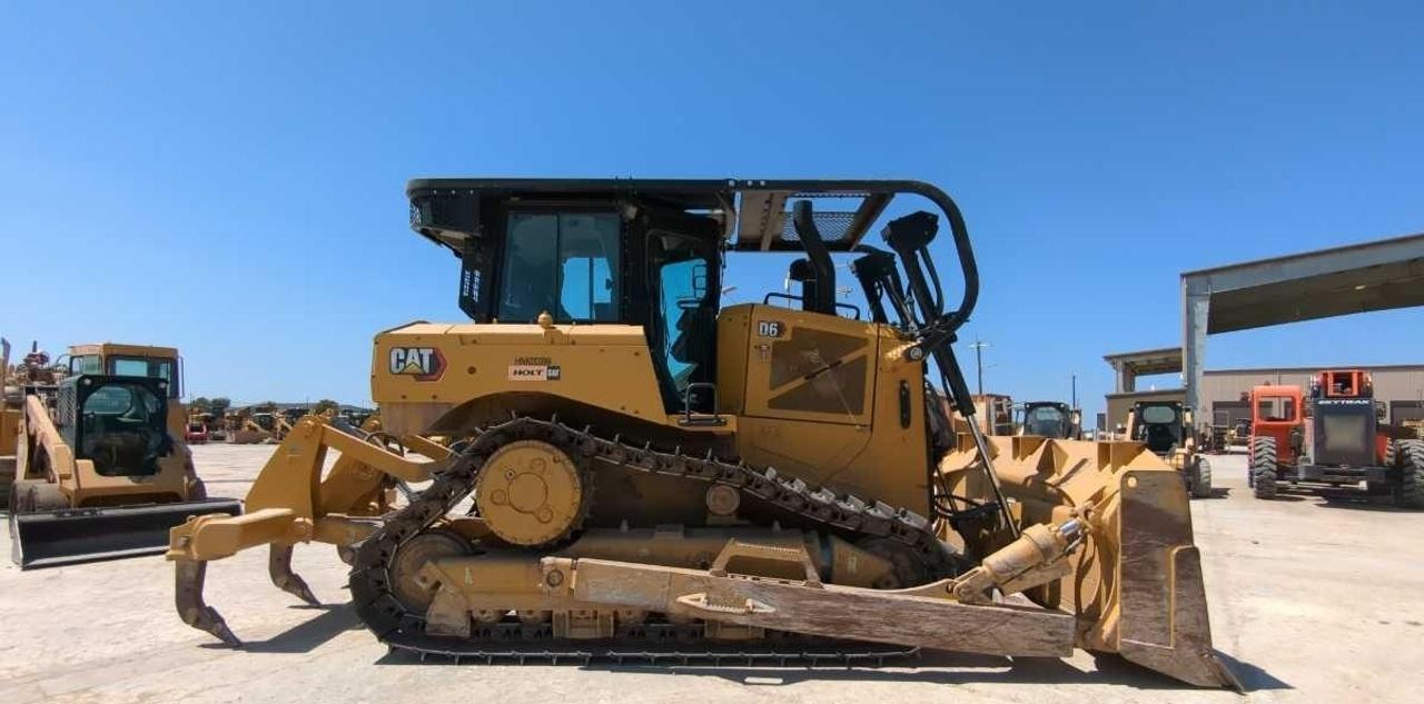 Cat D6 Dozer