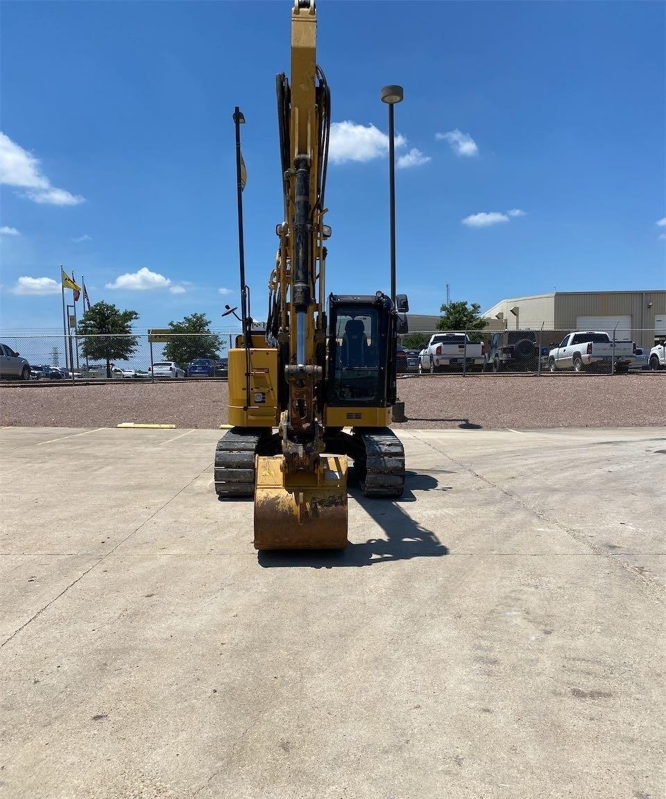 Deere 270 Excavator