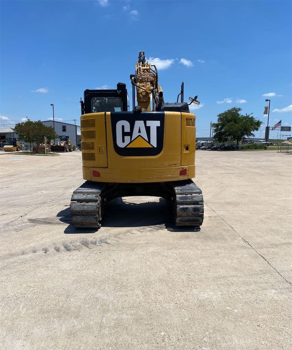 Deere 270 Excavator