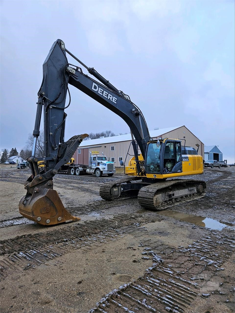 Deere 300G Excavator