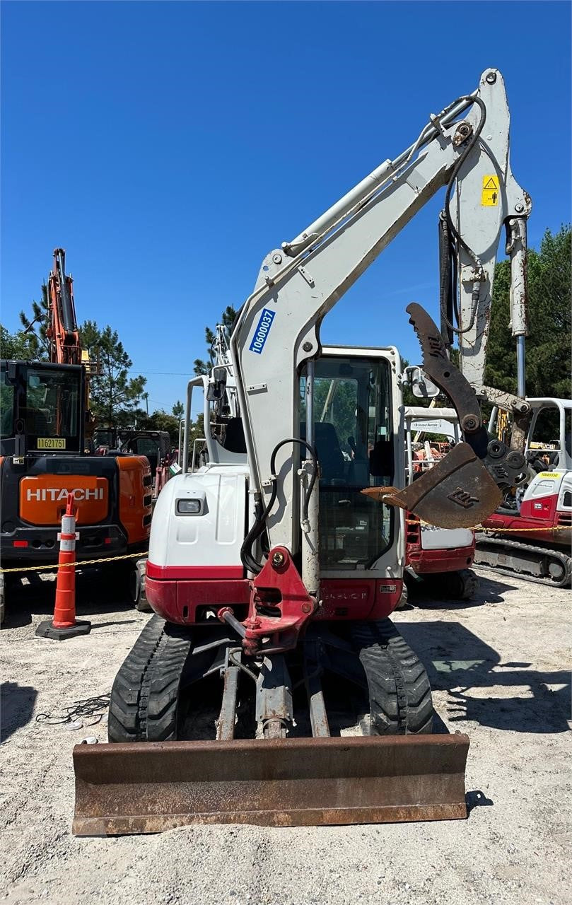 2017 Takeuchi Tb240