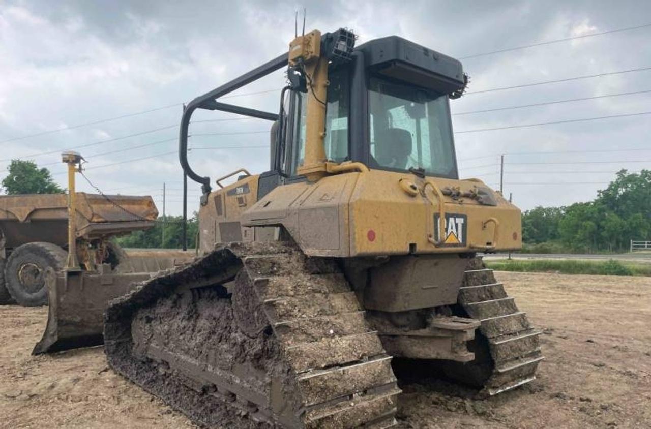 Cat D6N LGP Dozer