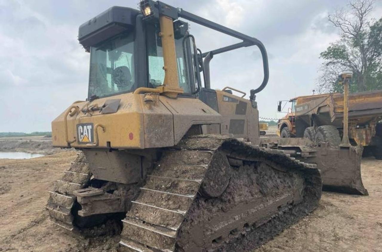 Cat D6N LGP Dozer