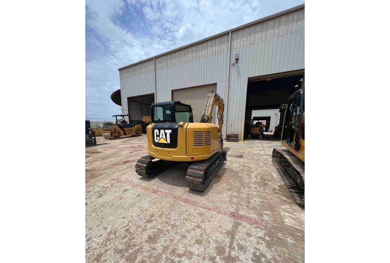 Cat 30350 CR Excavator