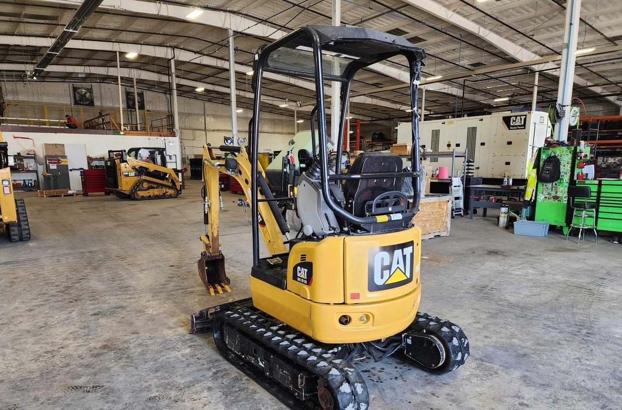 Cat 301.7D CR Dozer