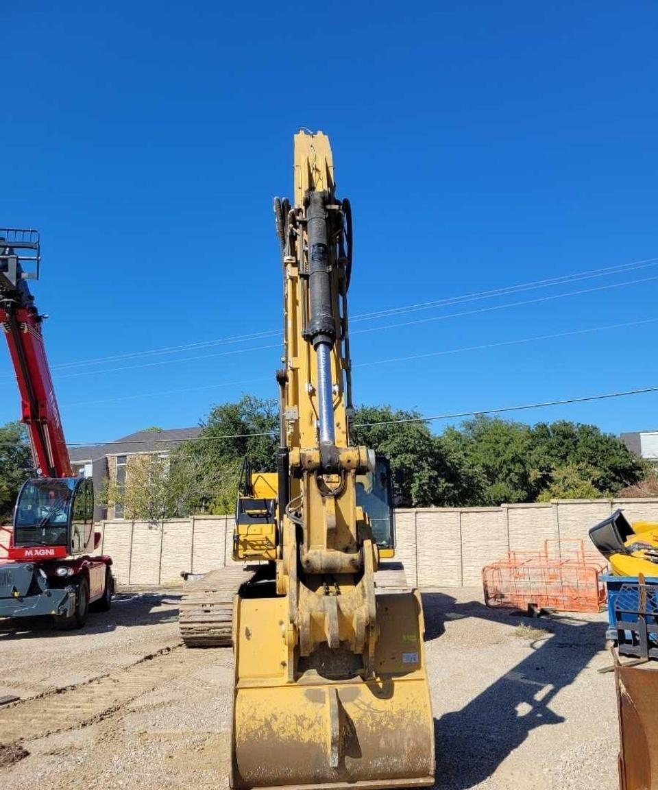 Cat 33607 Excavator