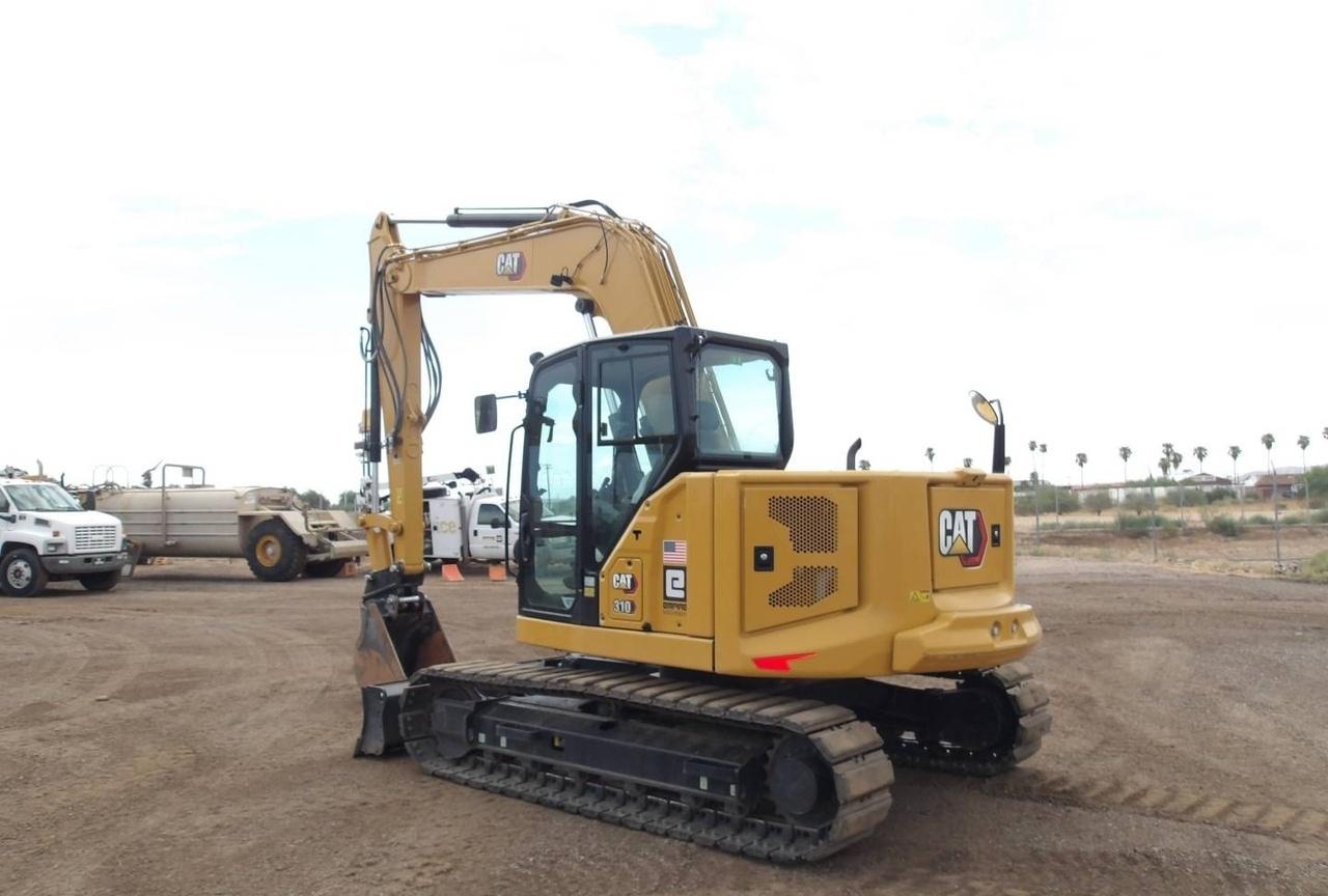 Cat 374DL Excavator