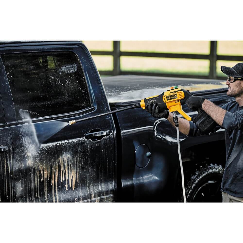 DEWALT DCPW550B 20V MAX* 550 psi Cordless Power Cleaner (Tool Only)