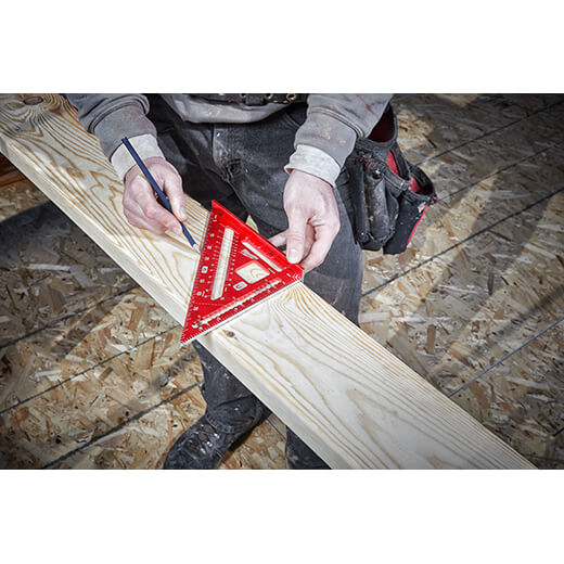 Milwaukee MLSQM070 7" Magnetic Rafter Square