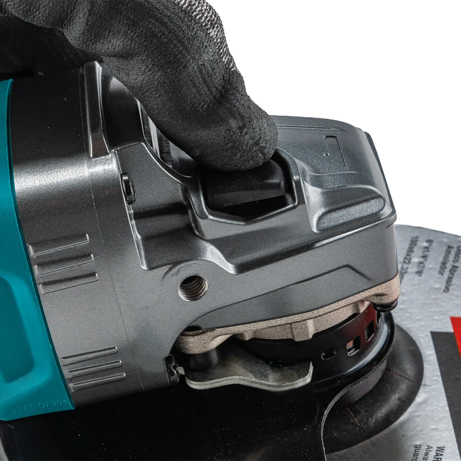 Makita GAG14M1 40V max XGT® Brushless Cordless 4‑1/2” / 6" Paddle Switch Angle Grinder Kit, with Electric Brake (4.0Ah)