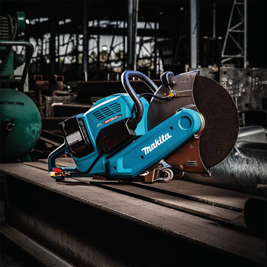 Makita GEC01PL4 80V max (40V max X2) XGT® Brushless 14" Power Cutter Kit with 4 Batteries, AFT®, Electric Brake (8.0Ah)