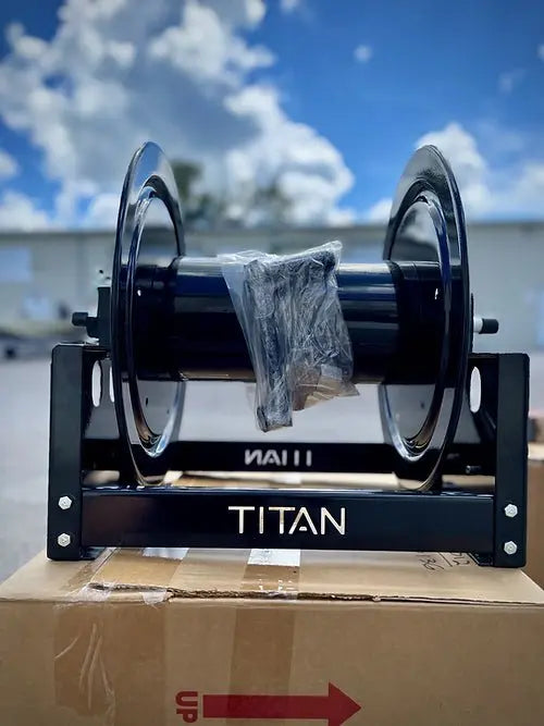 Titan 12" Manual Reel, 1/2" Manifold Powder Coated 3012